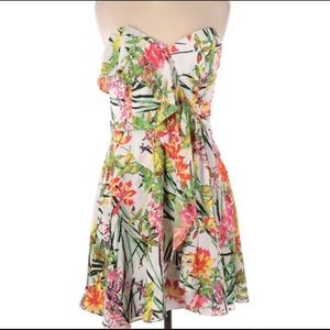EUC Adelyn Rae Tropical Dress